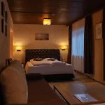 Szálloda Alpenhotel Edelweiss Maurach