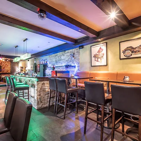 Hotel Alpenhotel Edelweiss 3*