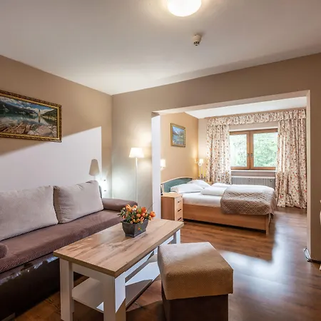 Alpenhotel Edelweiss 3* マウラッハ