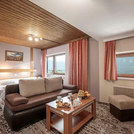 Alpenhotel Edelweiss Hotel