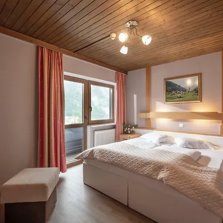 Alpenhotel Edelweiss 3*