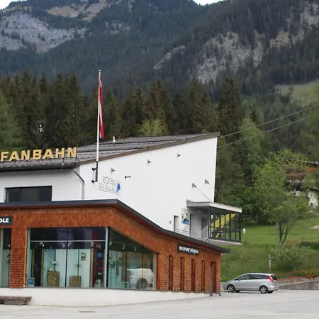 Alpenhotel Edelweiss 3*